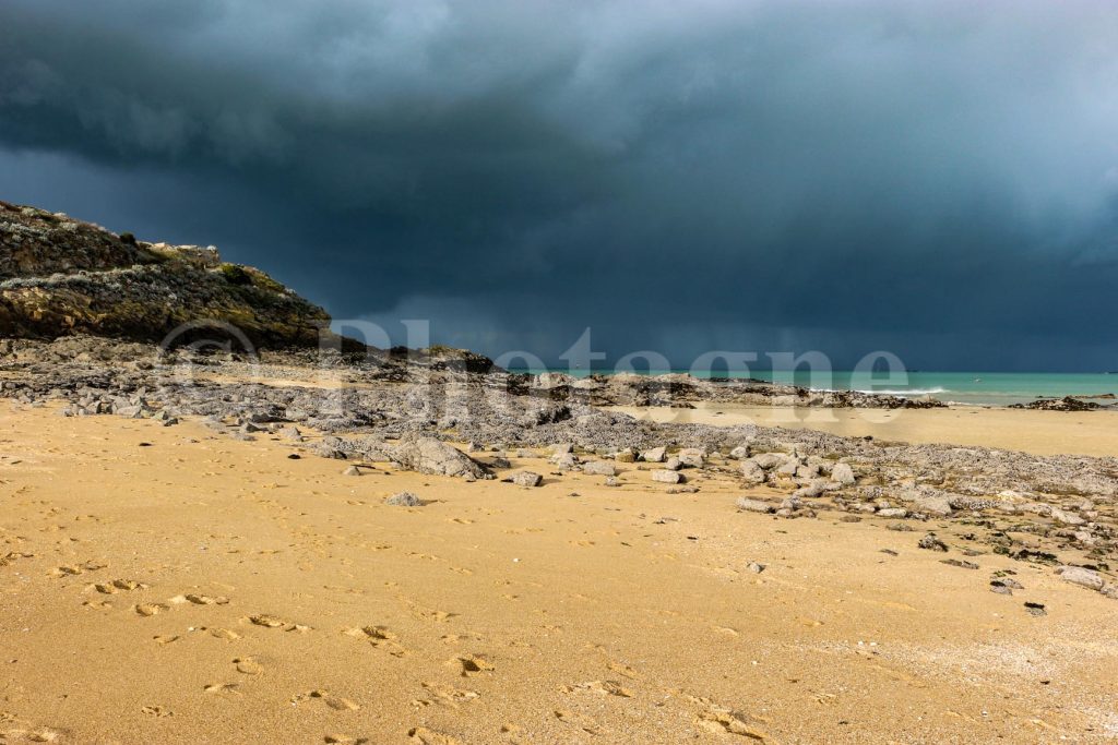 Orage sur la mer à Saint-Malo