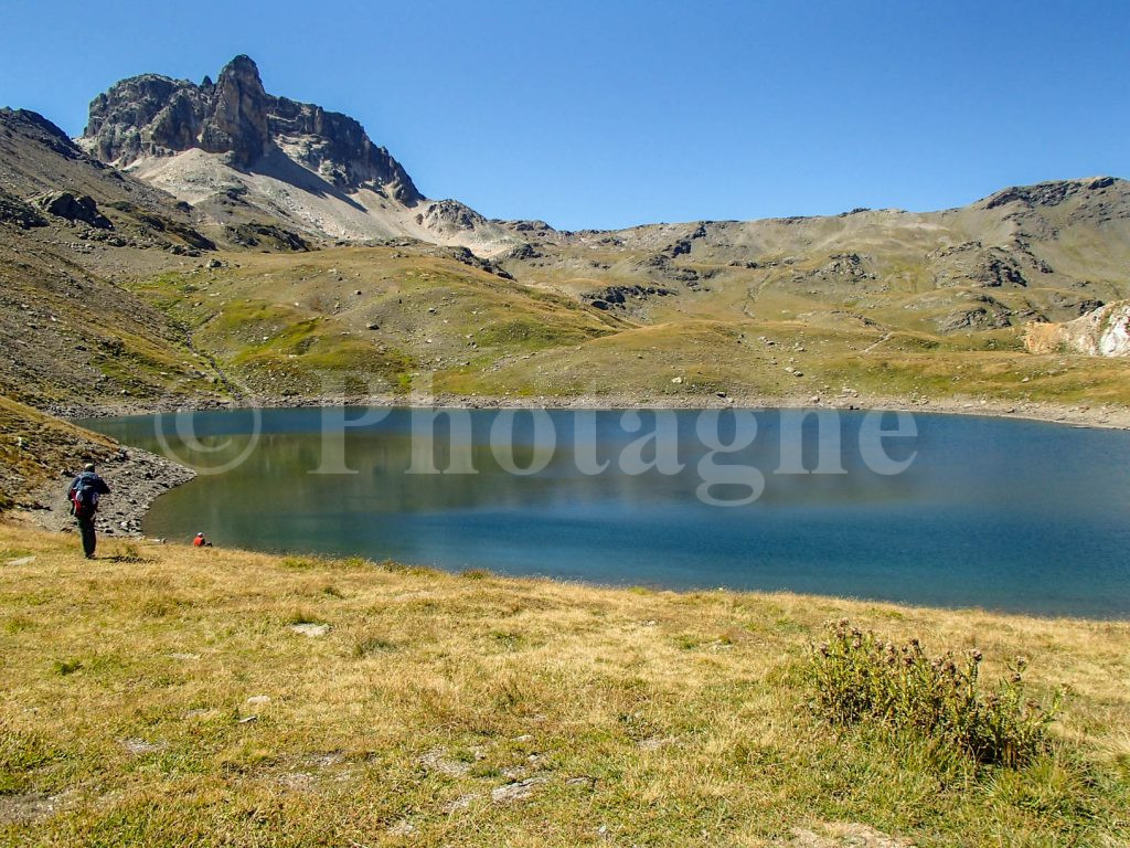 Il lago rotondo del rifugio Thabor