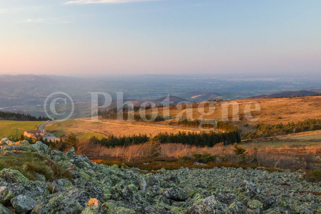 View from the Crêt de la Perdrix in the evening, on the Pilat crossing