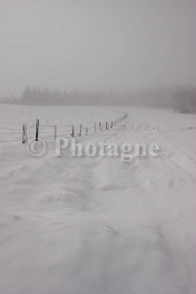 Un bello strato di neve sulla traversata del Pilat in partenza da La Jasserie al mattino!