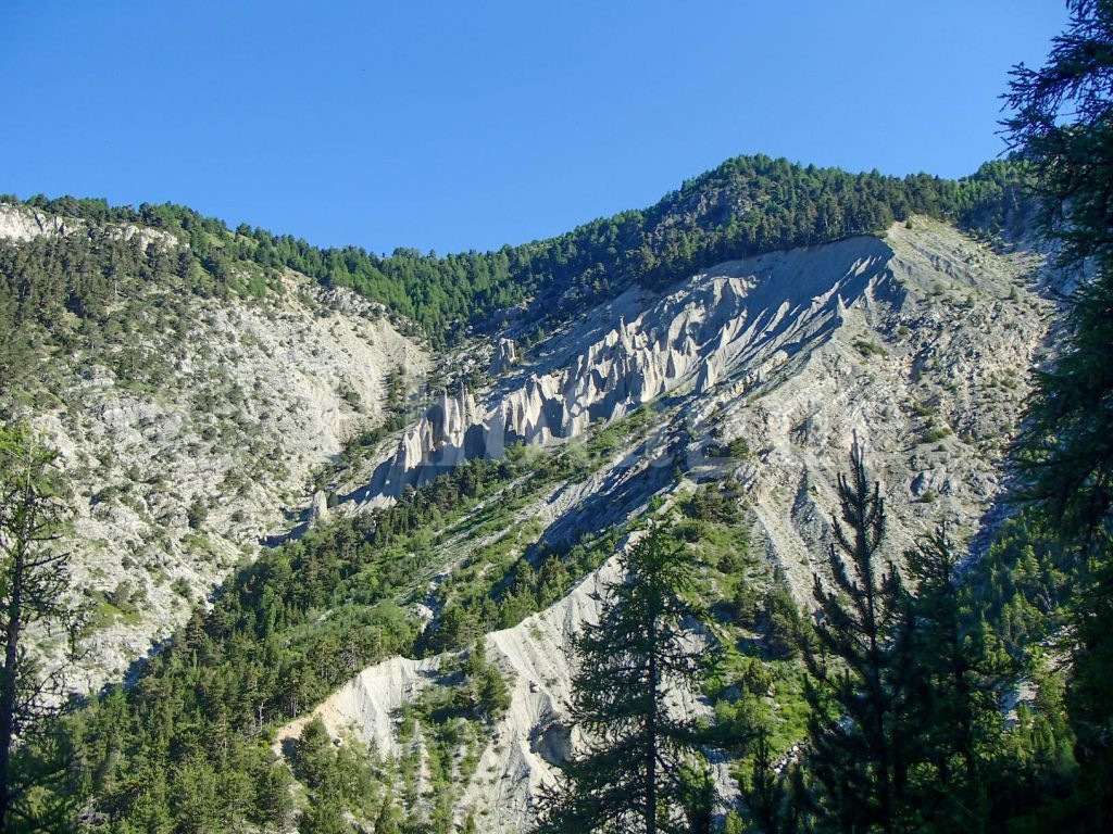 Les cheminées de fée derrière la cabane de Bois Durat