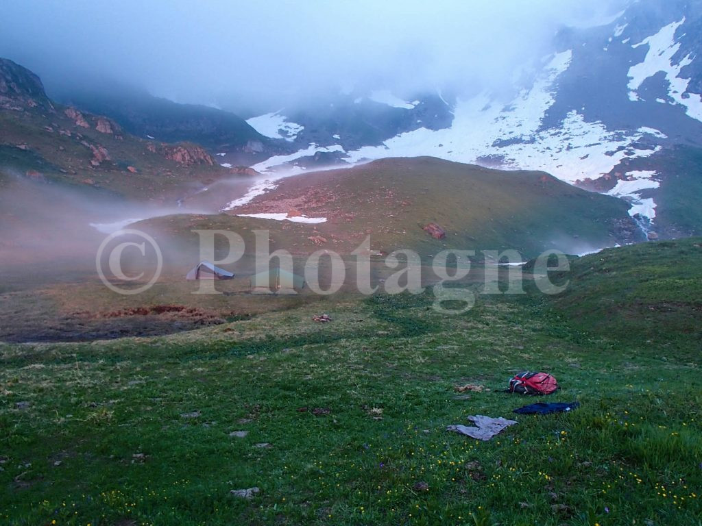 A dream bivouac at the Lac d'Amour