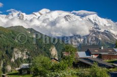 Ayères des Pierrières devant le Mont Blanc