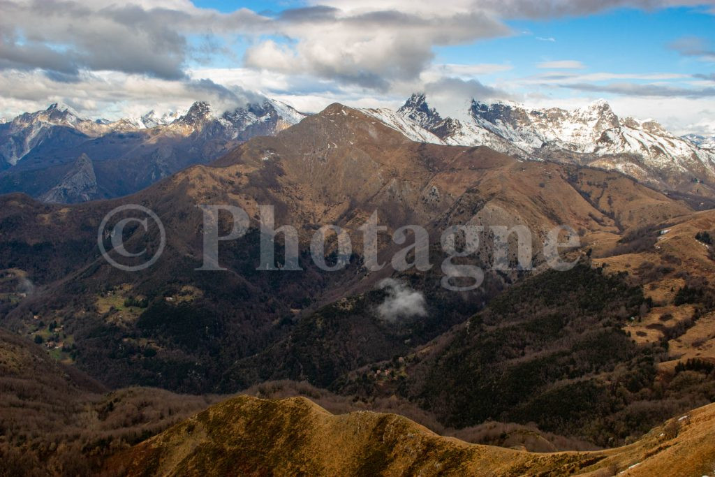 Veduta delle Apuane dal Monte Prana