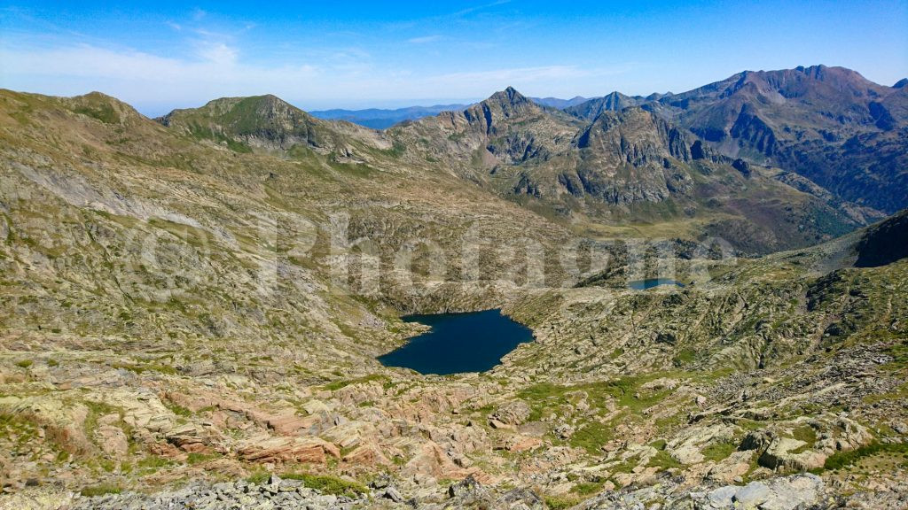 La vallée glaciaire du Mont Rouge, sur la Haute Randonnée Pyrénéenne