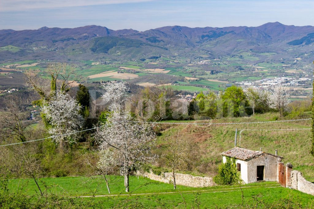 The Apennine barrier towards Tagliaferro