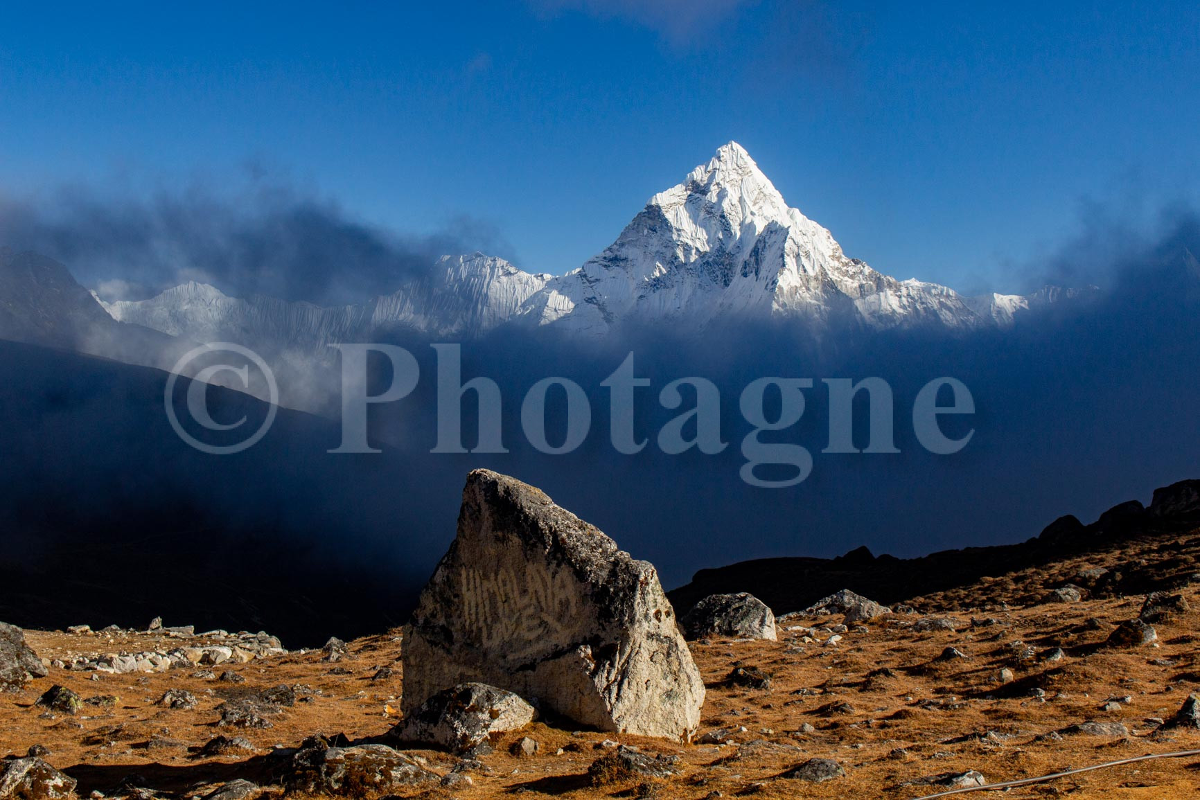 Himalaya Lodge, on the three passes trek