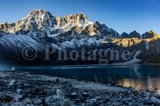 Lac de Gokyo et Machhermo le matin