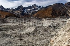 Moraine of Cho Oyu and Gokyo Ri, on the trek of the three passes