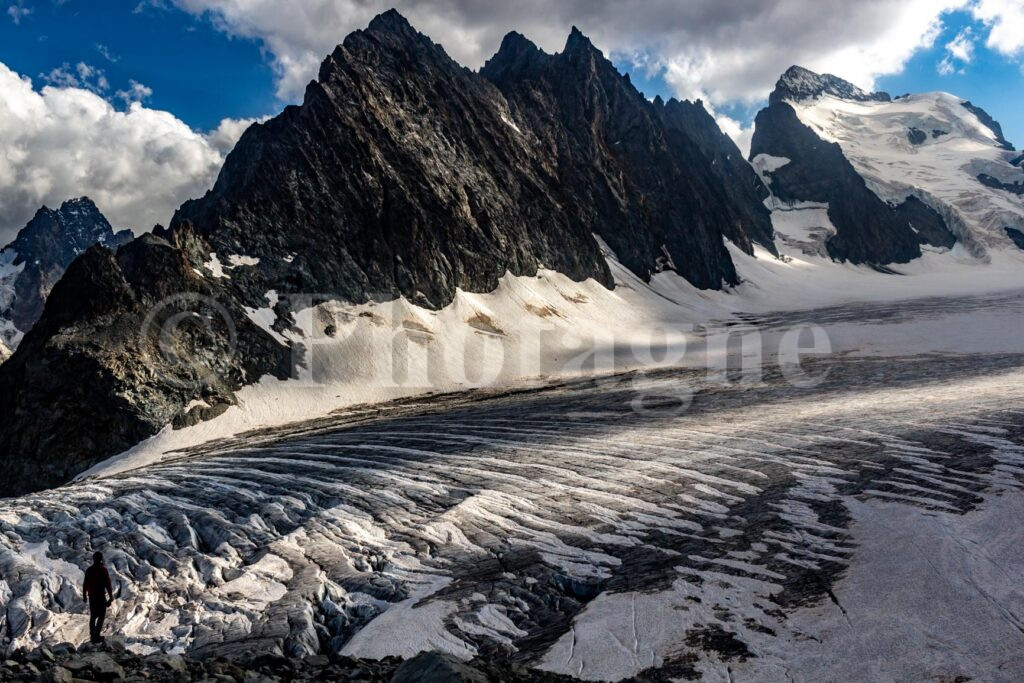 Facing the Barre des Écrins