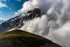 Gran Sasso nella nebbia