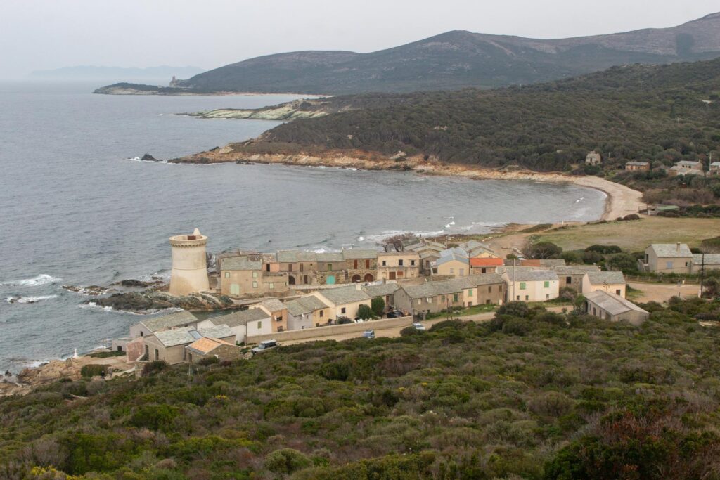 Le village de Tollare